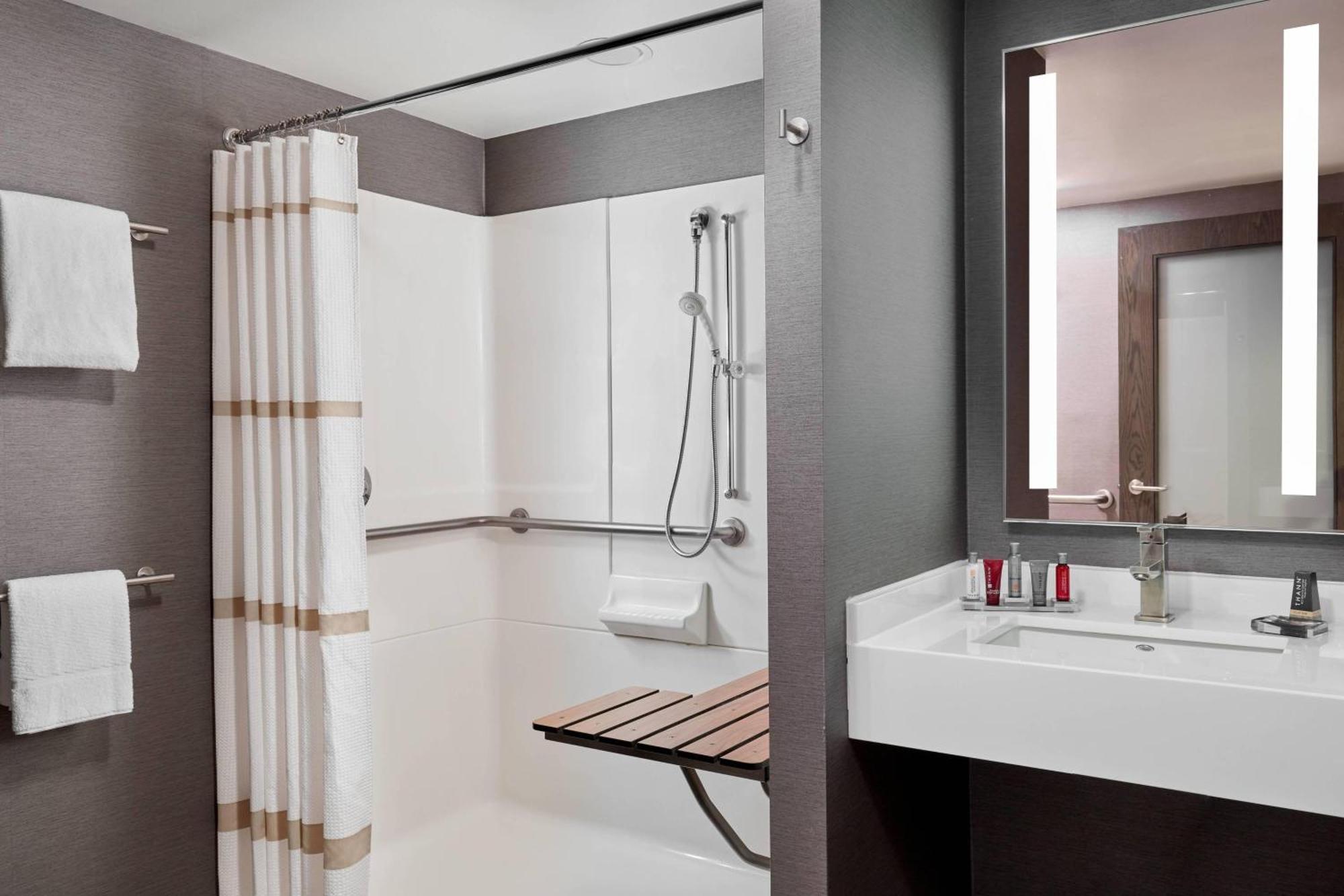 Teaneck Marriott At Glenpointe Exterior foto